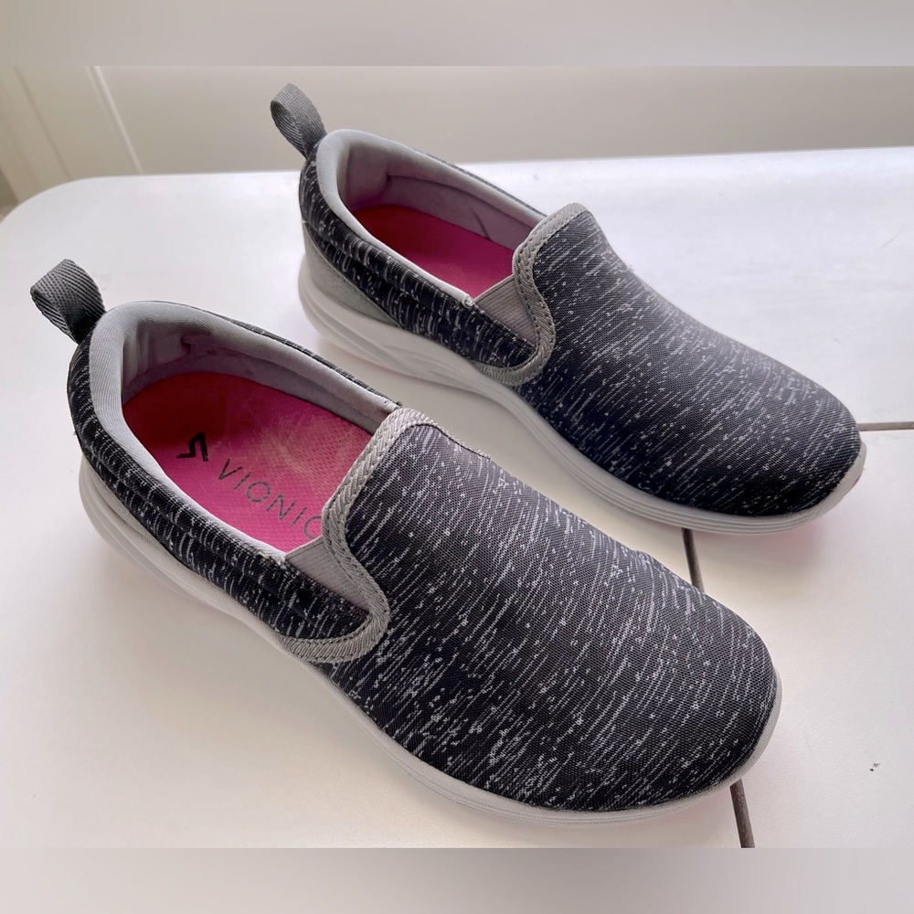 Vionic Agile Kea Slip On Ortho Comfort Black Gray Walking Shoes Sneakers